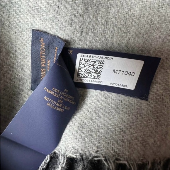 Louis Vuitton Black and Gray Cashmere Scarf - Picture 5 of 10